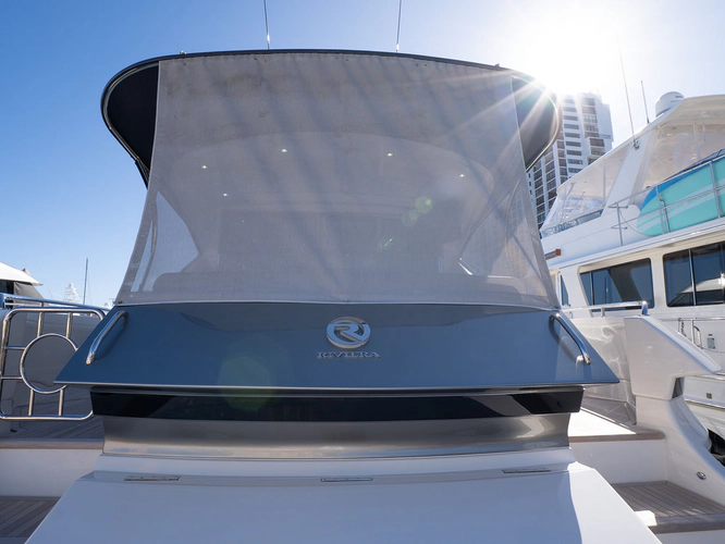 Tree-o Yacht Photos Pics 