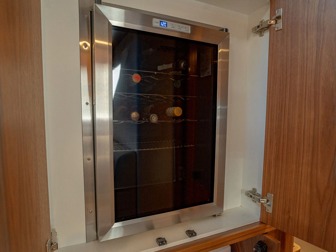 Tree-o Yacht Photos Pics 