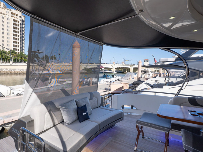 Tree-o Yacht Photos Pics 