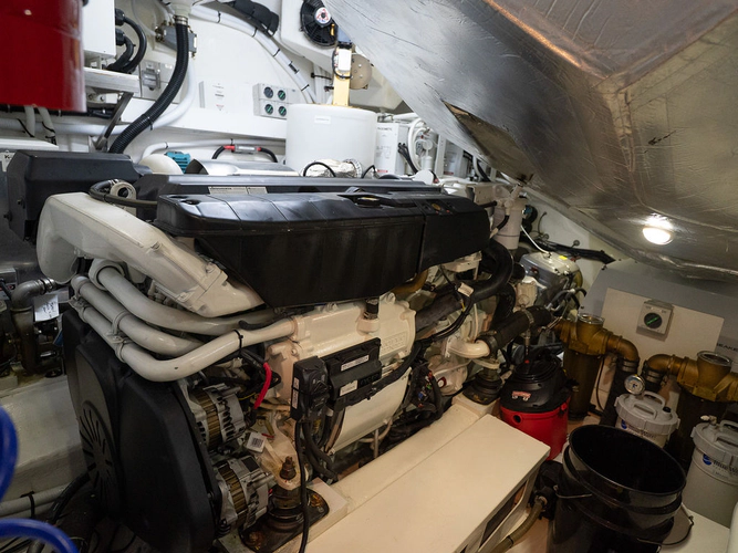 Tree-o Yacht Photos Pics 