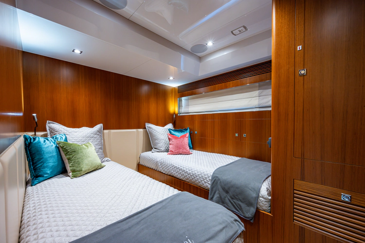 Satori Yacht Photos Pics 