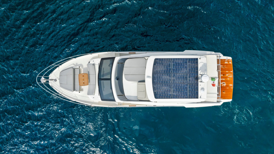 52 Fly Yacht Photos Pics 