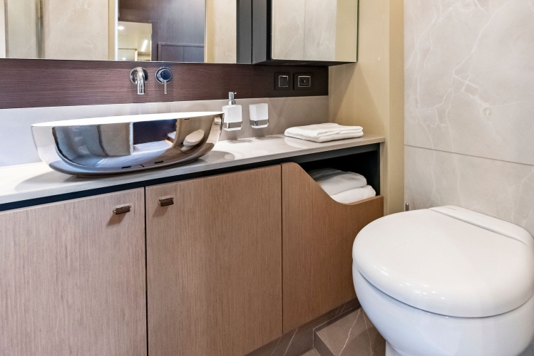 52 Fly Yacht Photos Pics 