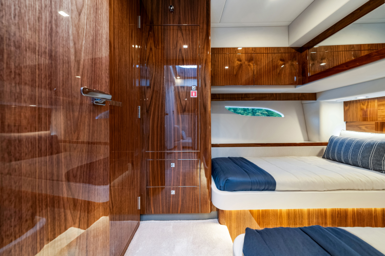 6000 Sport Yacht Yacht Photos Pics 