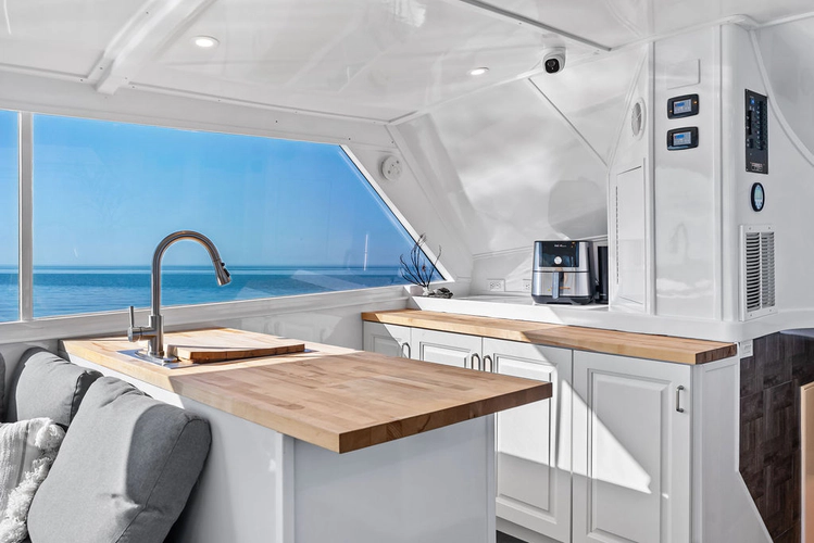 Tradewinds Yacht Photos Pics 