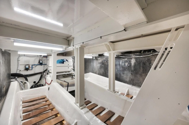 Tradewinds Yacht Photos Pics 