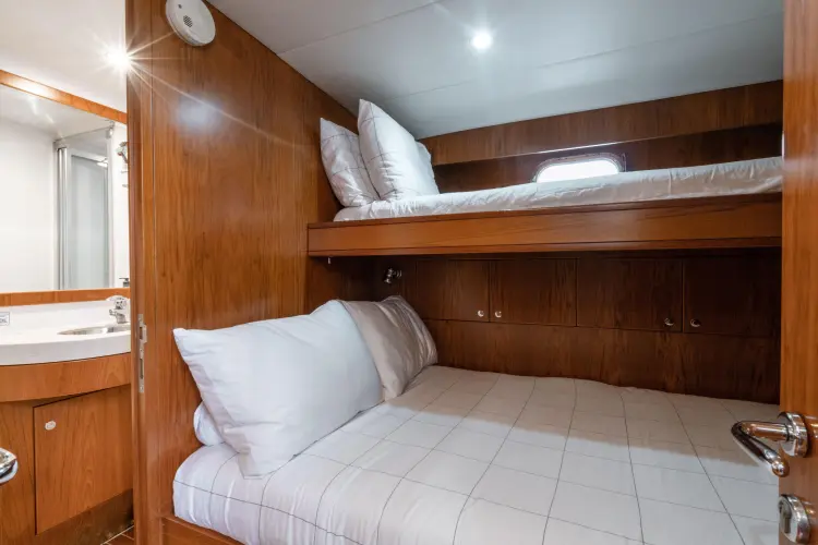 Hapiness II Yacht Photos Pics 