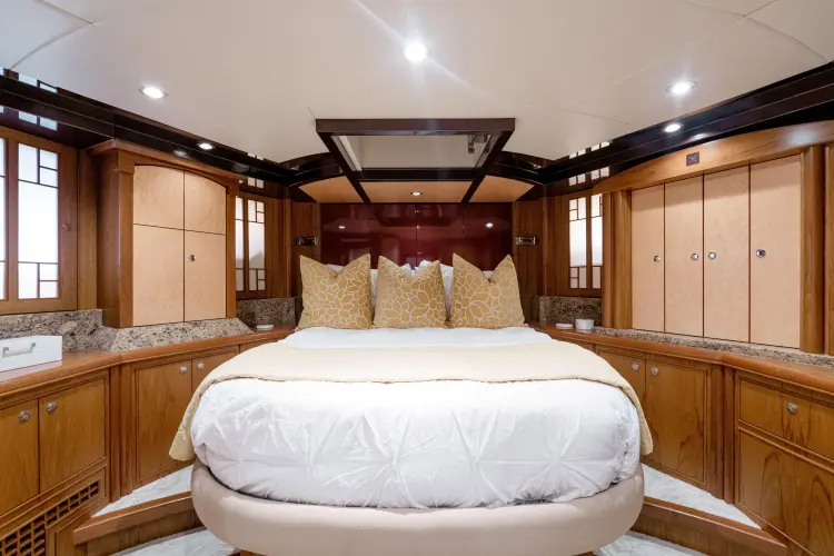 Hapiness II Yacht Photos Pics 