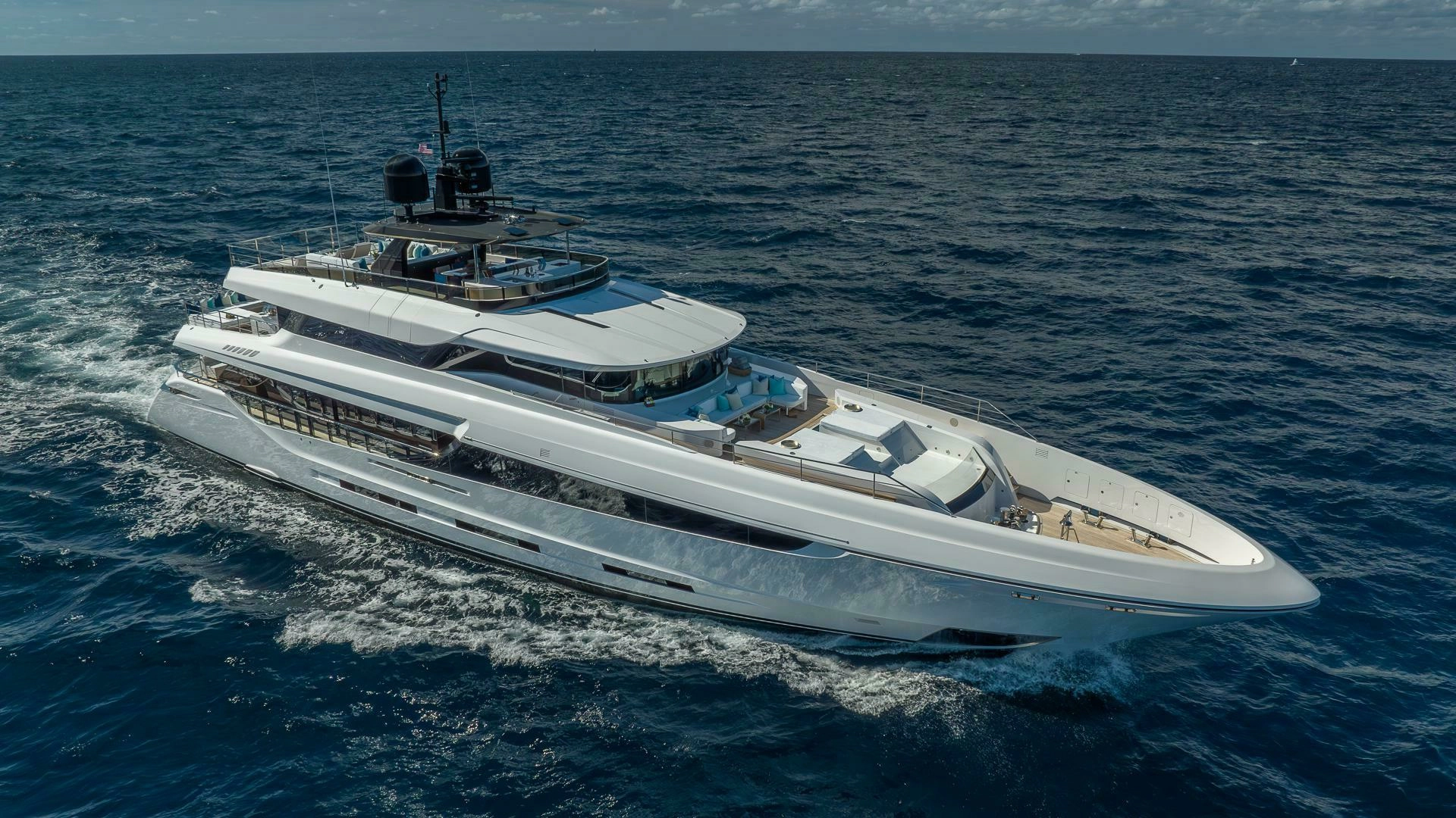 2017 Mangusta 138 ft