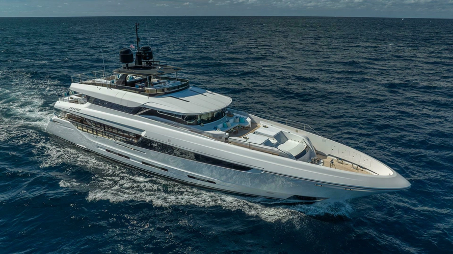 138' Mangusta 2017