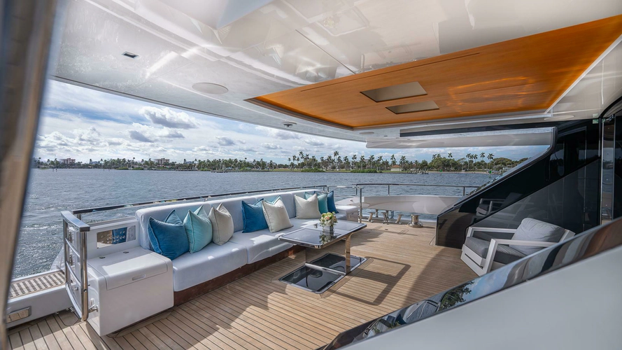 Neverland Yacht Photos Pics 