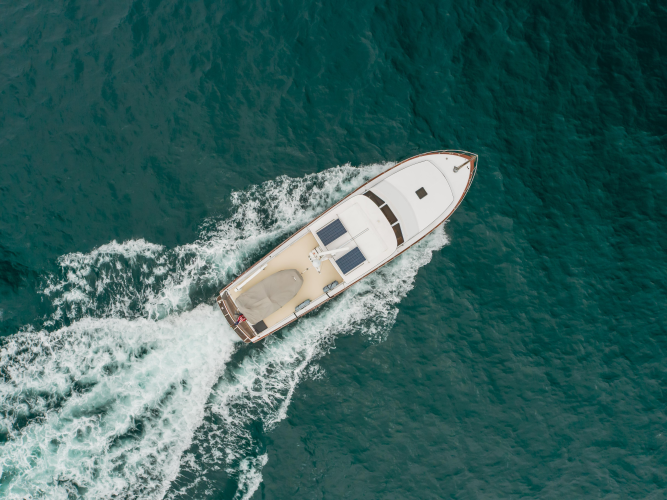 Vin Santo Yacht Photos Pics 
