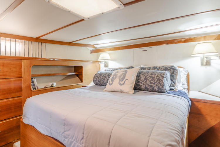 Vin Santo Yacht Photos Pics 