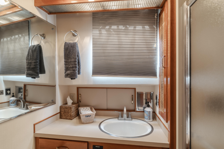 Vin Santo Yacht Photos Pics 