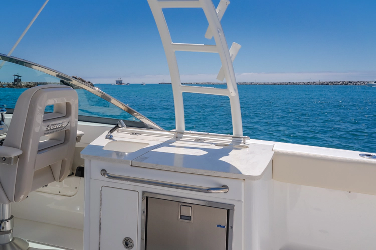 Mr. Lucky Yacht Photos Pics 