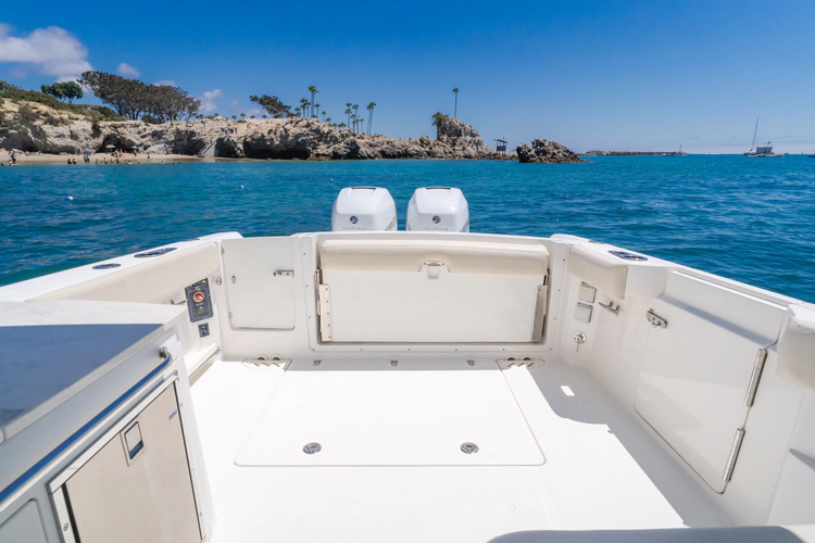 Mr. Lucky Yacht Photos Pics 