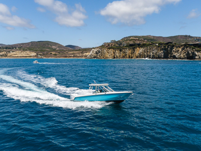 Mr. Lucky Yacht Photos Pics 