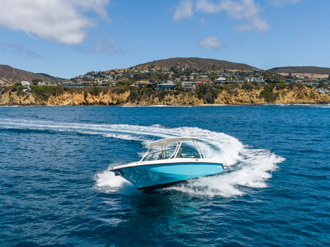 Mr. Lucky Yacht Photos Pics 