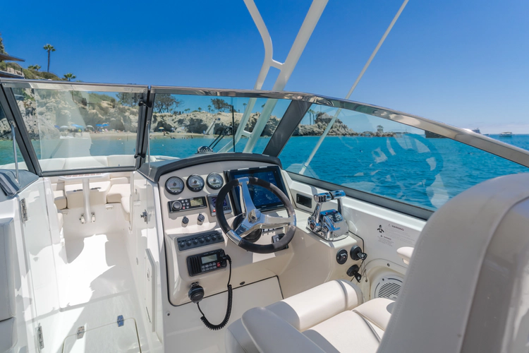 Mr. Lucky Yacht Photos Pics 