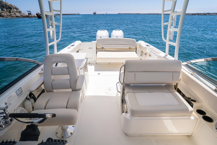 Mr. Lucky Yacht Photos Pics 
