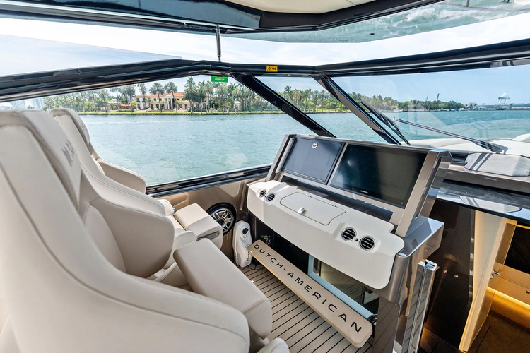 Felicita Yacht Photos Pics 