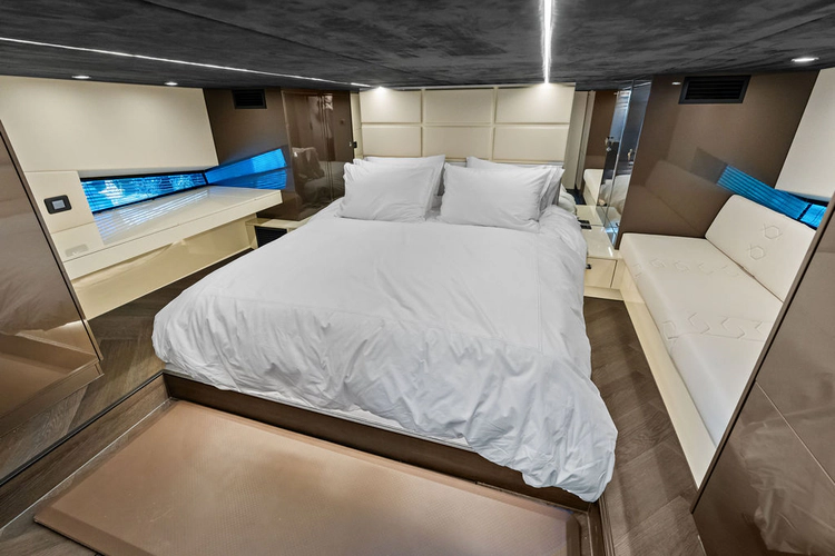 Felicita Yacht Photos Pics 