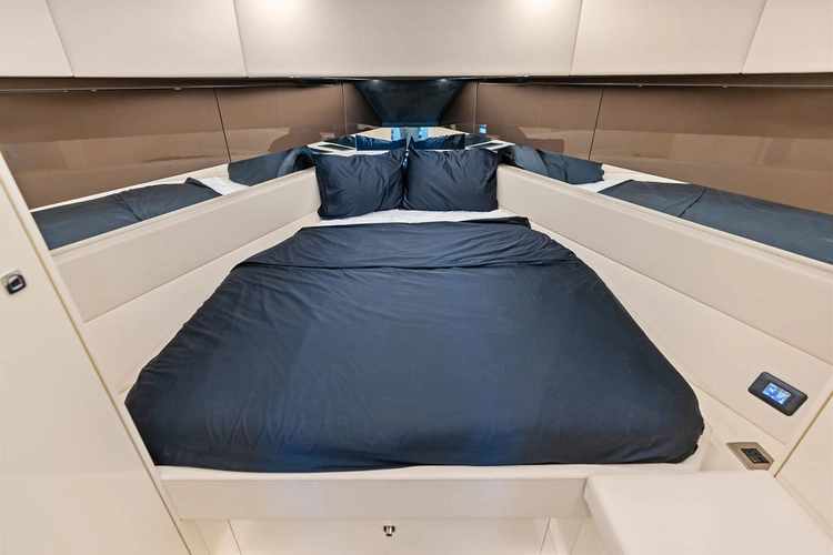Felicita Yacht Photos Pics 