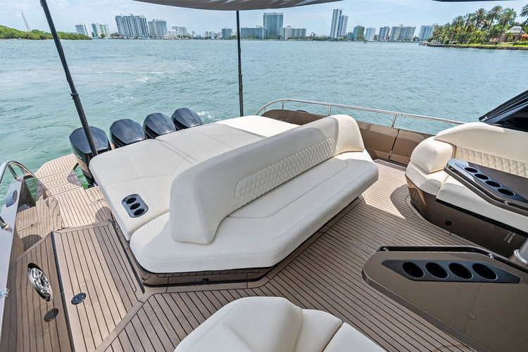 Felicita Yacht Photos Pics 