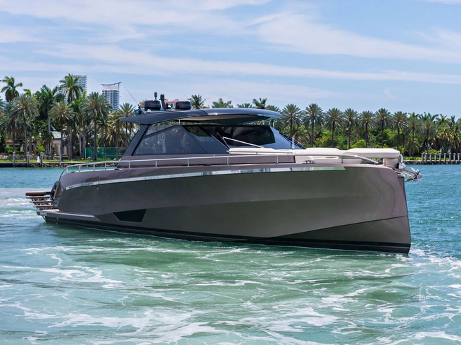 Felicita Yacht Photos Pics 