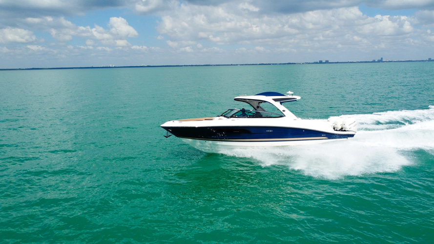 Tireless Yacht Photos Pics 