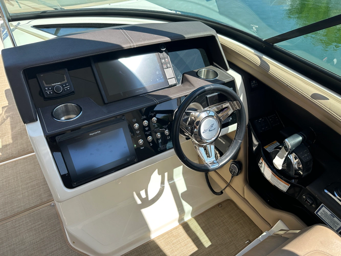 Tireless Yacht Photos Pics 