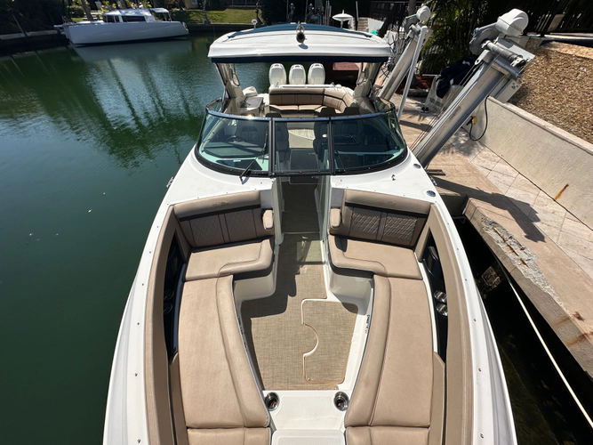 Tireless Yacht Photos Pics 