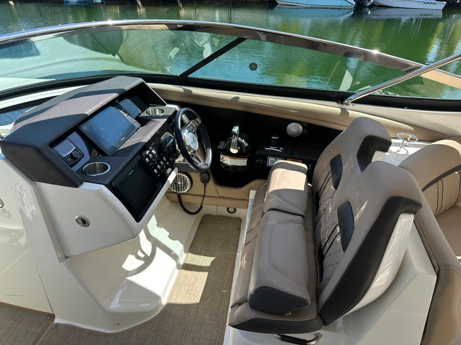 Tireless Yacht Photos Pics 