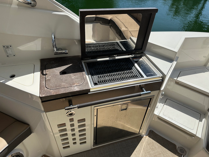 Tireless Yacht Photos Pics 