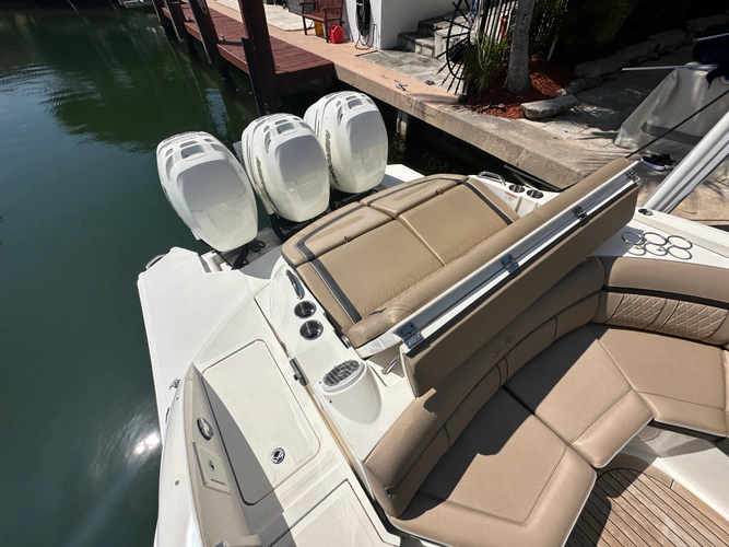 Tireless Yacht Photos Pics 