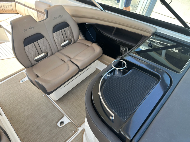 Tireless Yacht Photos Pics 