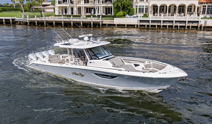 42' Pursuit 2022
