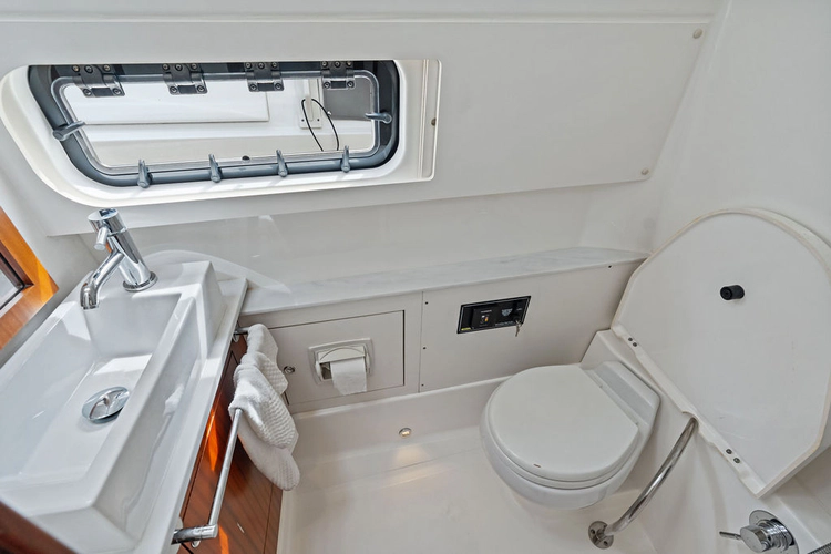 Ninipop Yacht Photos Pics 