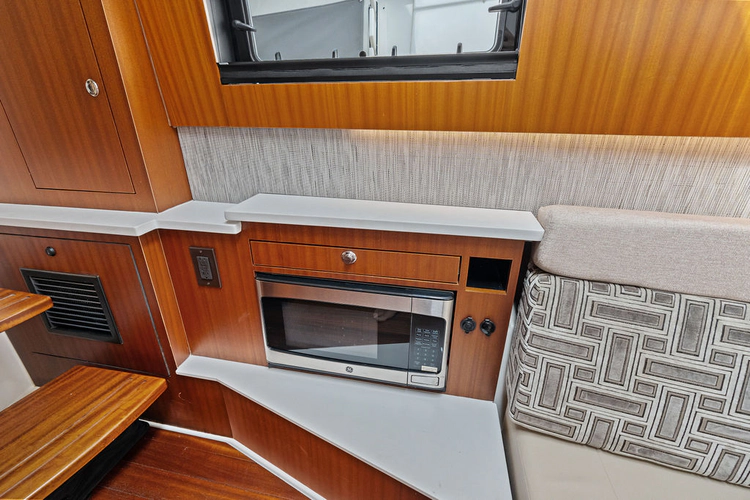 Ninipop Yacht Photos Pics 