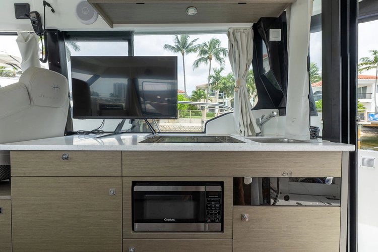 Bababa's Time Yacht Photos Pics 
