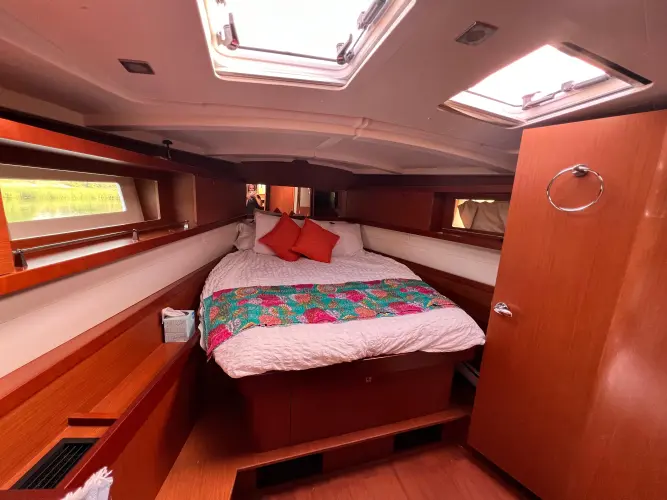 Serendipity Yacht Photos Pics 