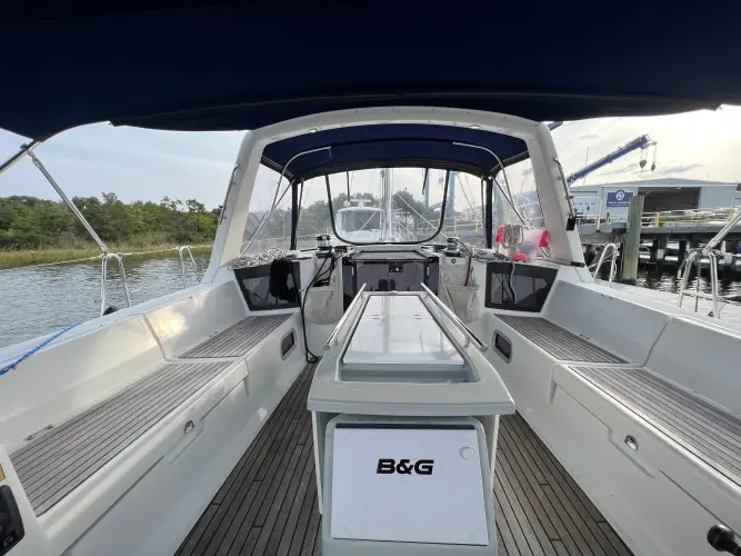 Serendipity Yacht Photos Pics 
