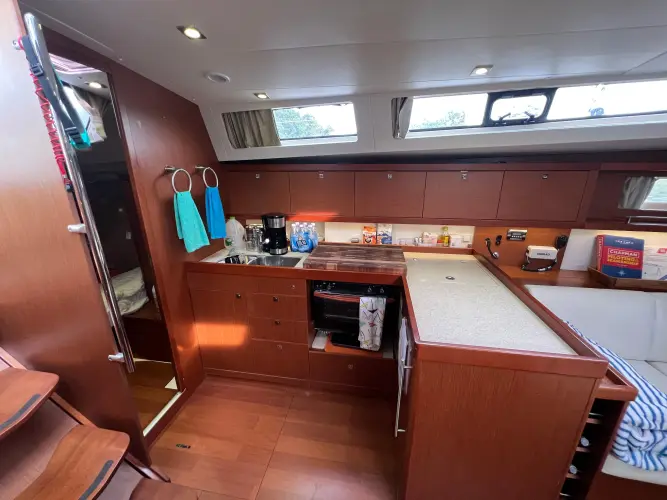 Serendipity Yacht Photos Pics 