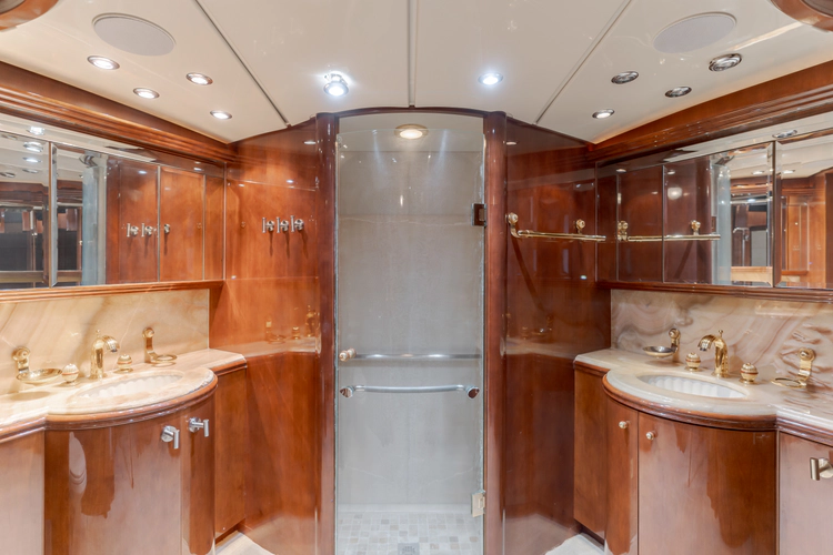 Active Octo Yacht Photos Pics 