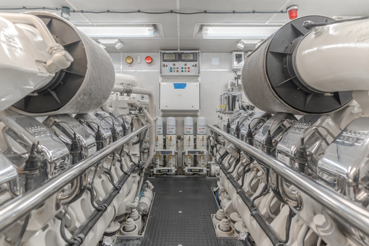 Active Octo Yacht Photos Pics 