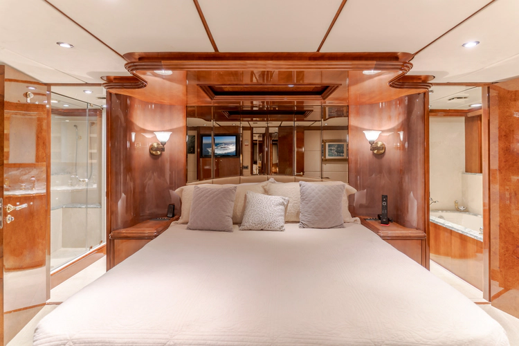 Active Octo Yacht Photos Pics 