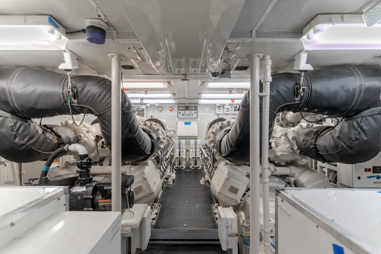 Active Octo Yacht Photos Pics 