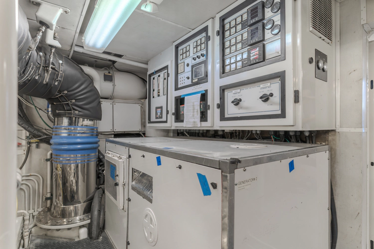 Active Octo Yacht Photos Pics 