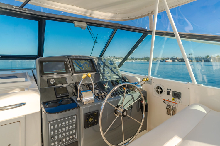 Bluefin Yacht Photos Pics 