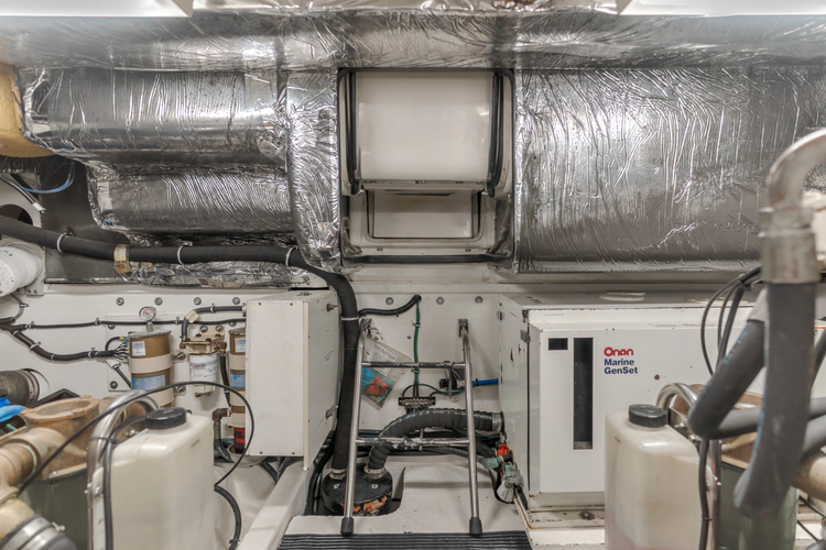 Bluefin Yacht Photos Pics 